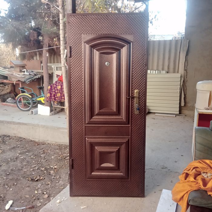 Акфа пласт ва алюмин дереза  эшиклар сотилади