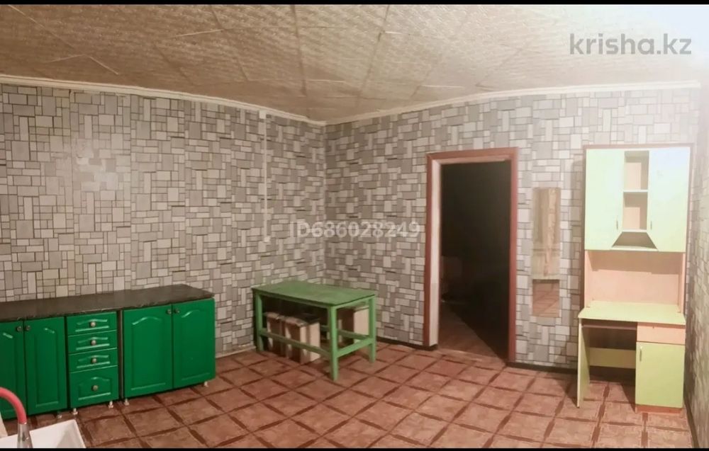 Сдам пол дома семейным