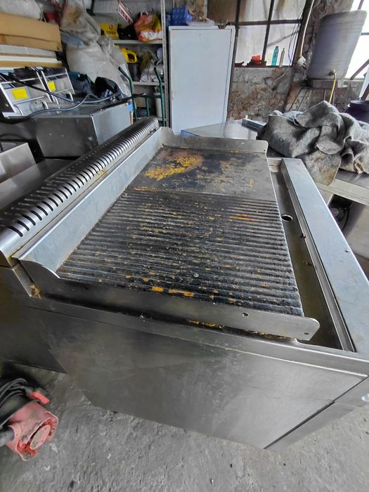 Grill pe gaz de restaurant