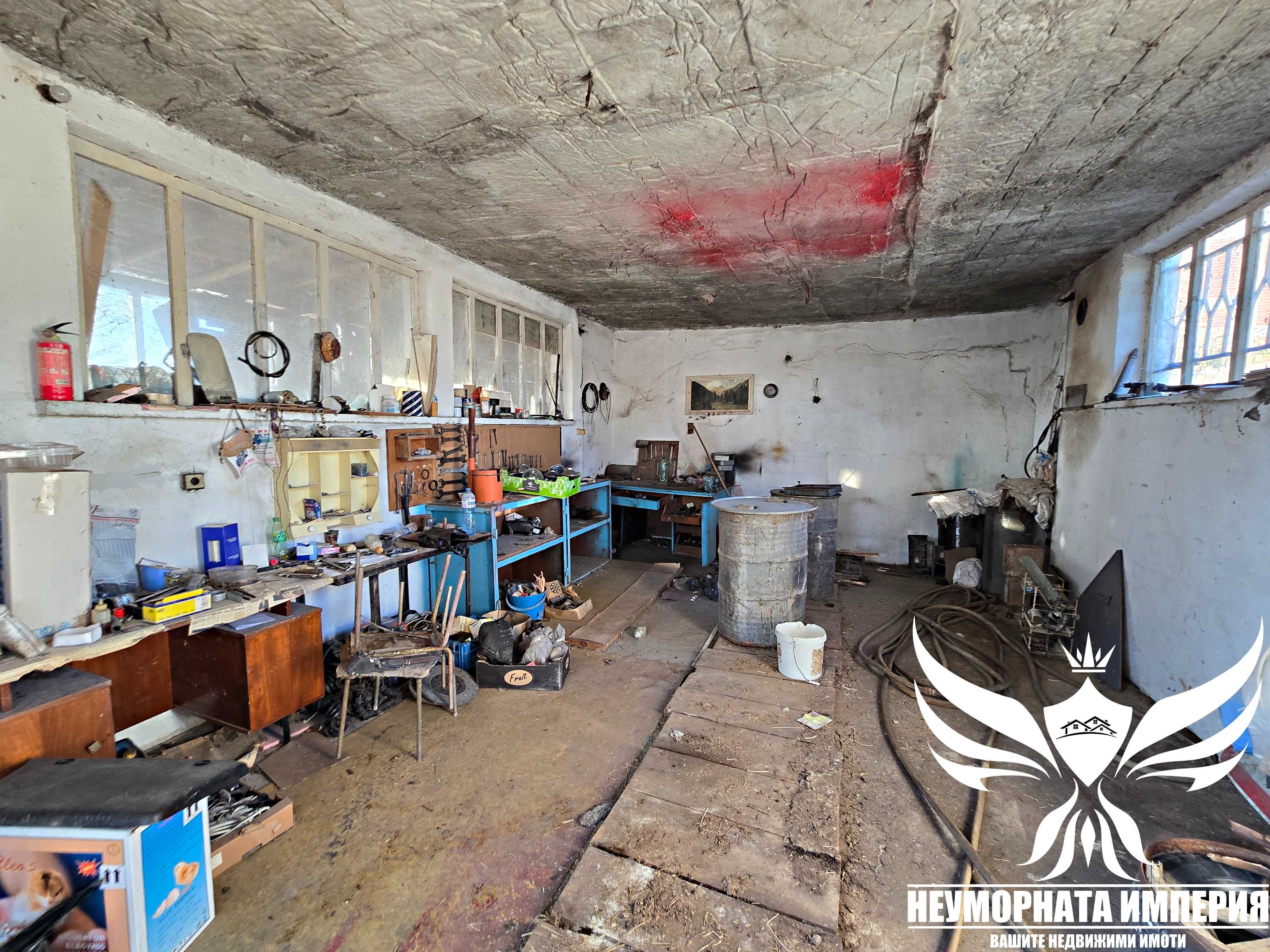 Под наем помещение склад 80РЗП и земя 1192кв в гр.Асеновград