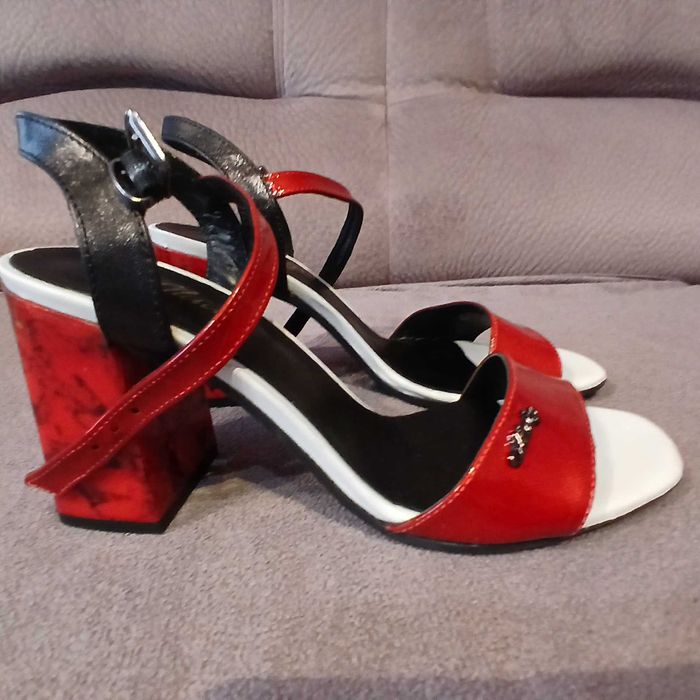 Дамски сандали висок ток - нови