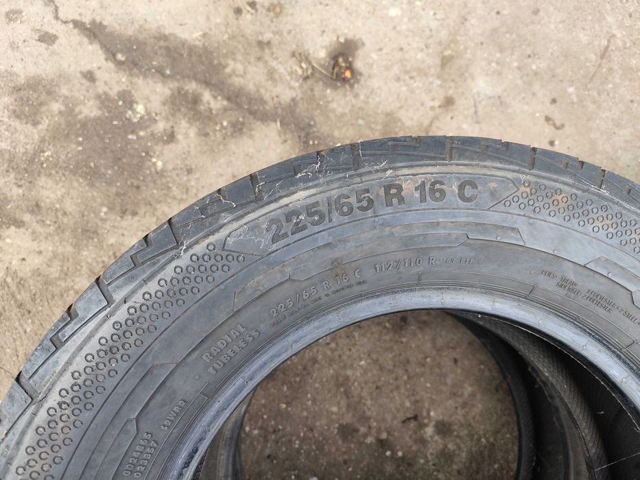 Vând anvelope uzate