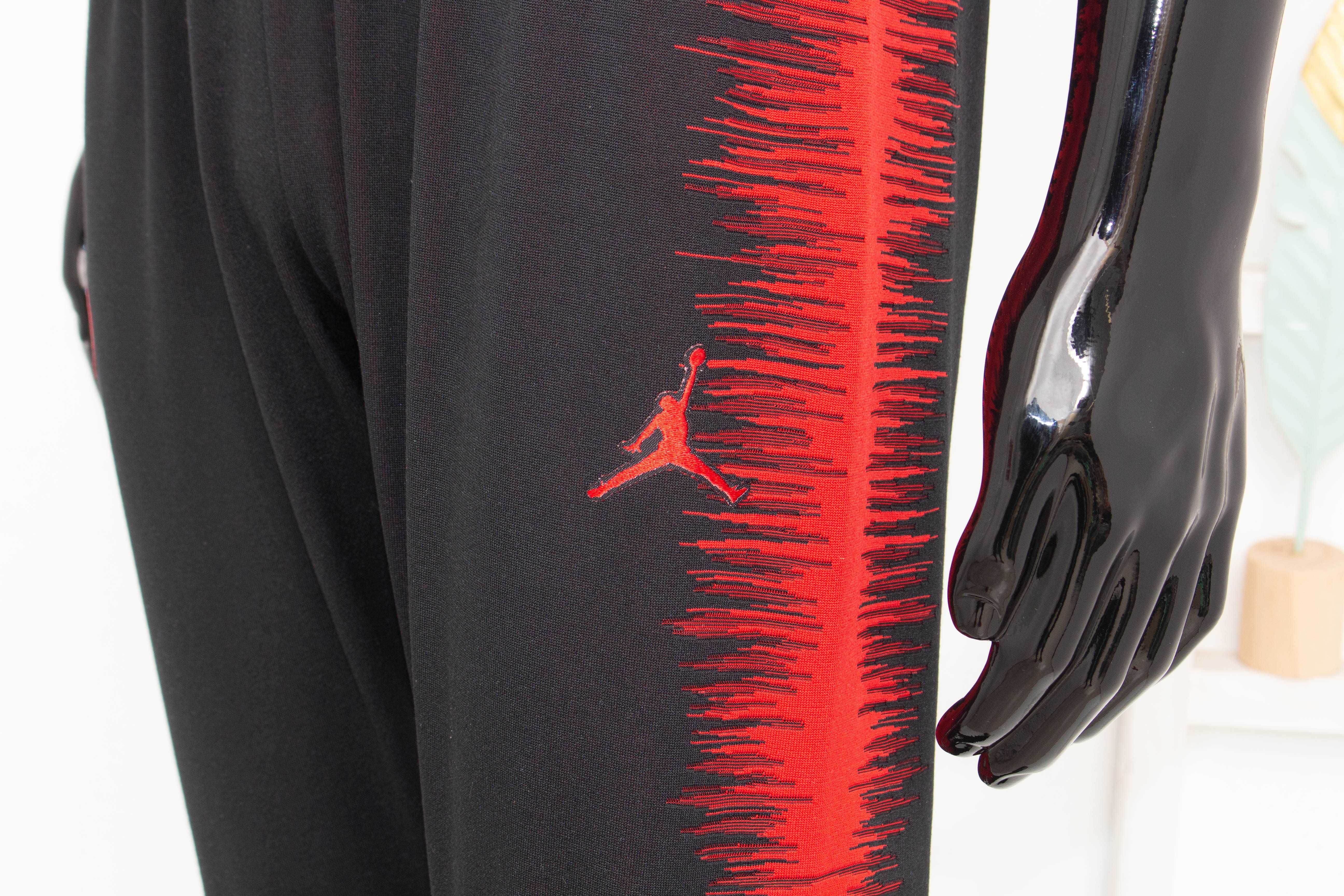 Nike Оригинален мъжки панталон Jordan Vaporknit PSG PARIS ST GERMAIN L