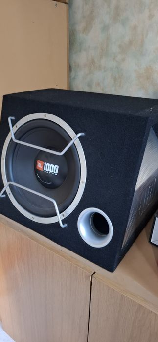 Бас каса JBL 12"