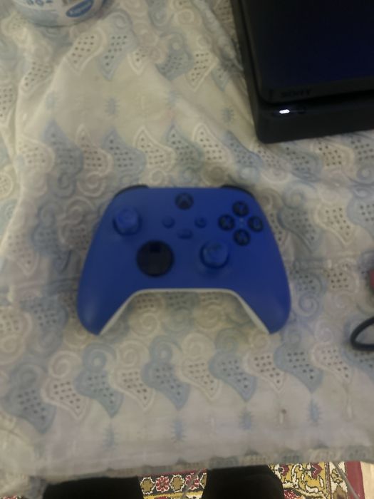 Продам геймпад для Xbox one s