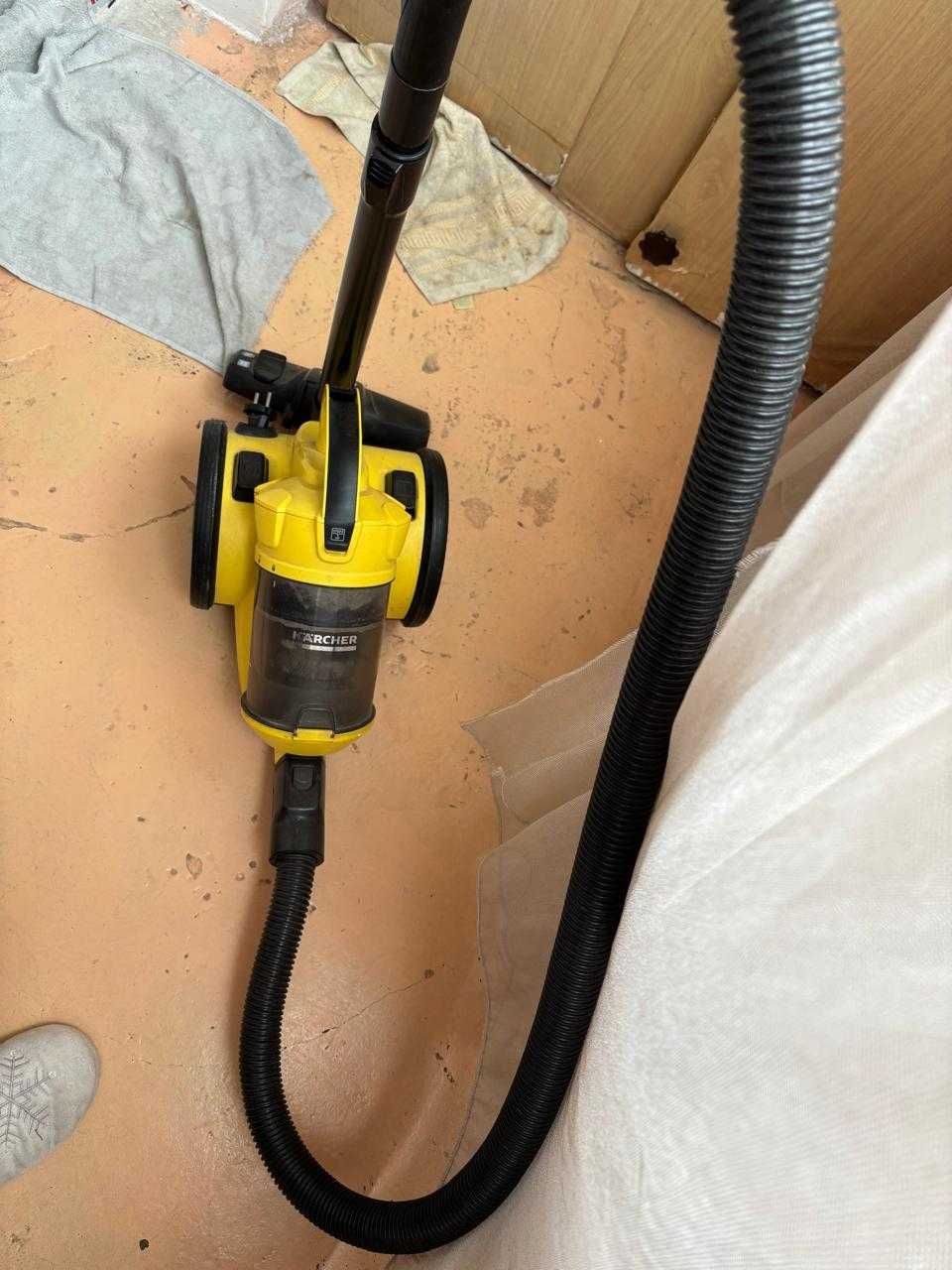 Продам пылесос KARCHER  Б\У