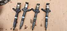 Injectoare Toyota Corolla Avensis Rav 4 2.0 D4D 2004 2005 / 2006 2007