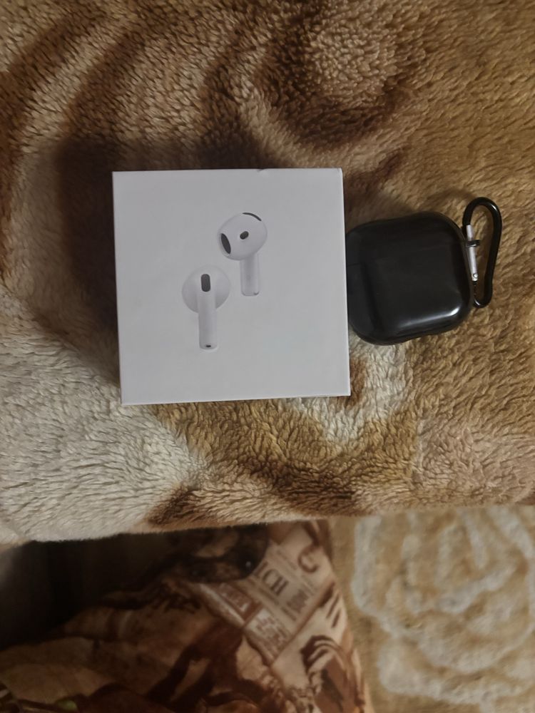 Airpods 4 в отличном состоянии