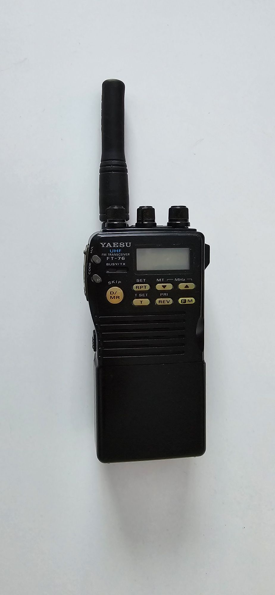 Statie Radio UHF Yaesu FT-76 Transceiver