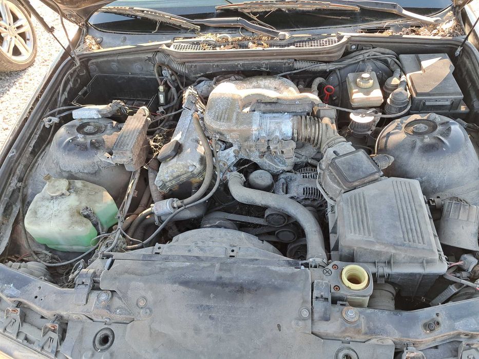 BMW e36 седан 318i автоматик на части, бмв 318i, черно, 1994, София