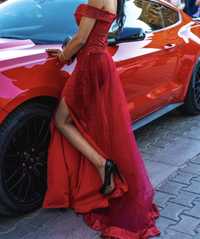 Червена рокля за бал