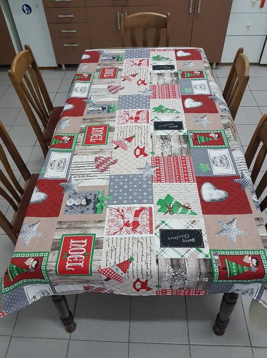 Коледна покривка за маса-различни рамери.