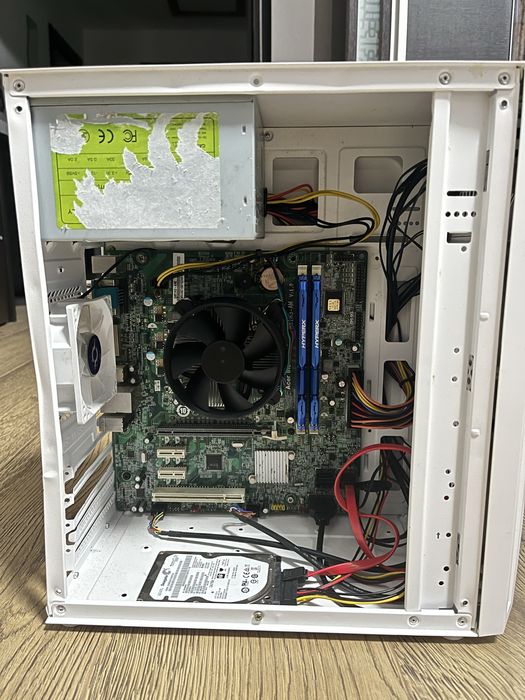 Vand Unitate Pc Gaming pentru piese