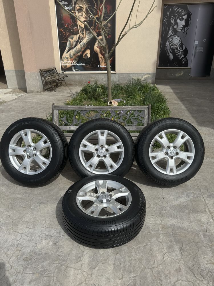 Летни гуми 225/65/17 Bridgestone / SUV