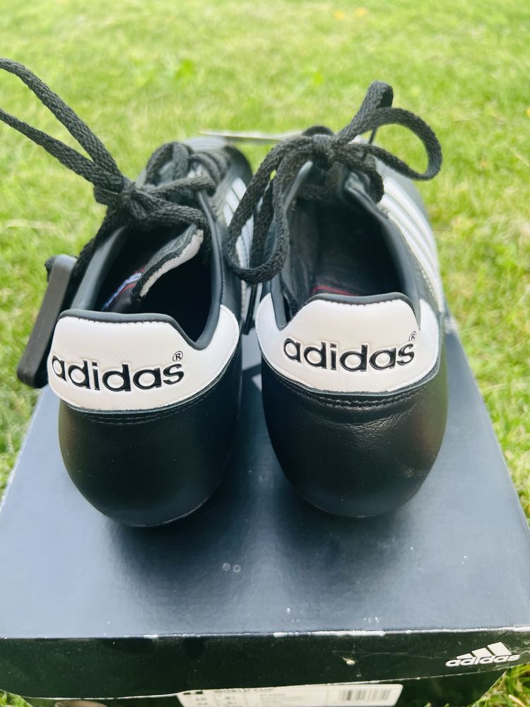 Футболни бутонки  Adidas