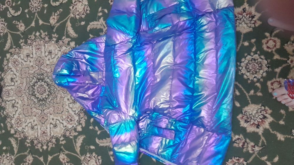 Продам куртка для девочки