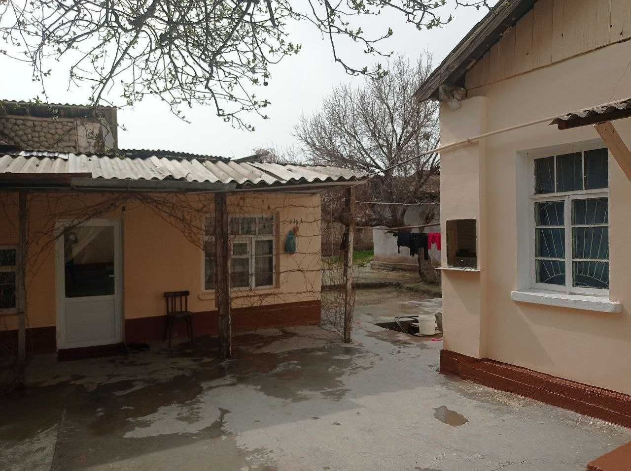 Jizzaxda uy sotiladi / Продается дом в Джизаке