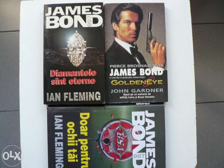 Lot de 3 carti JAMES BOND,agentul 007,stare foarte buna