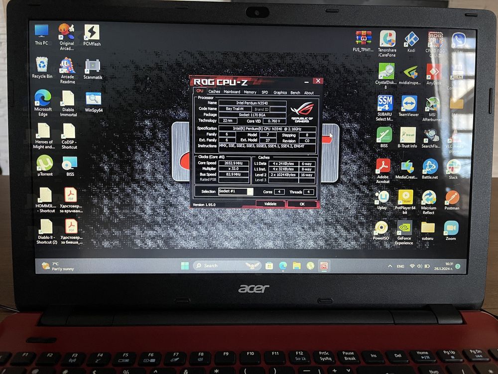 Продавам Acer E5-551G топ състояние