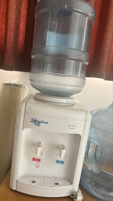 Продам настольный диспенсер
