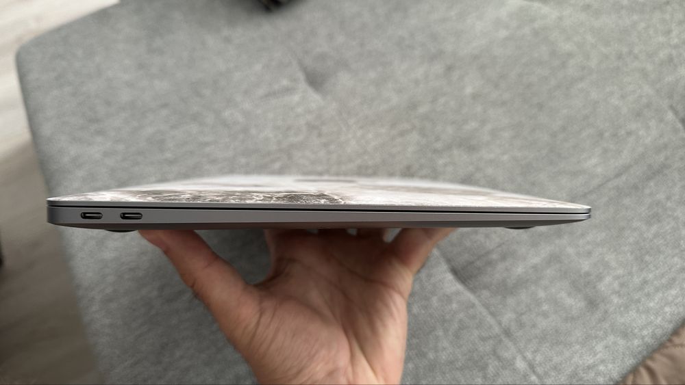 MacBook Air M1 Перфектен!