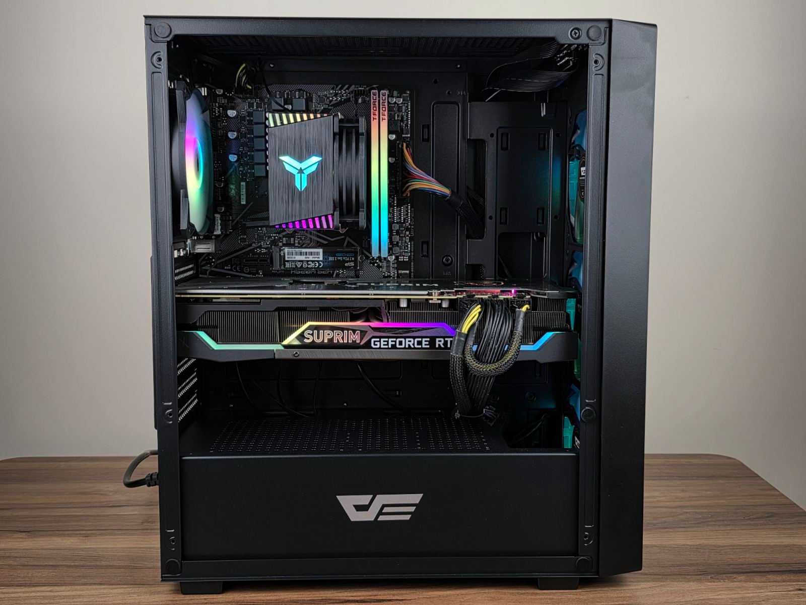 Нов / Гаранция ( RTX 3080  / Ryzen 5 ) Геймърски