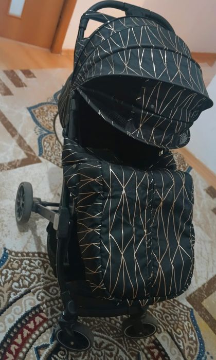 коляска в отличном состоянии