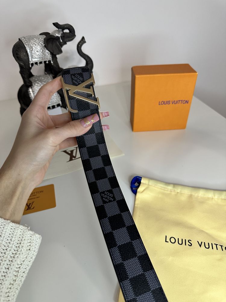 Curea Louis Vuitton piele canvas 100% cutie inclusă cadou