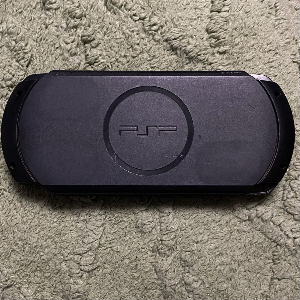 PSP-E1008 на запчасти