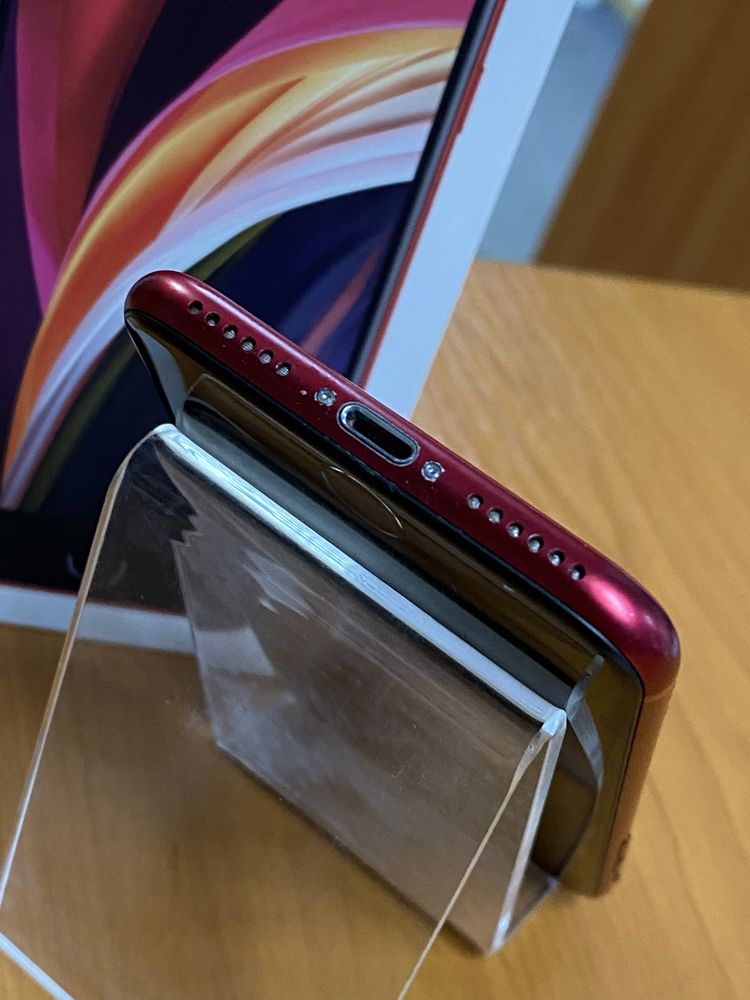 Apple iPhone SE Red 100%  Full Box -64GB - Garantie