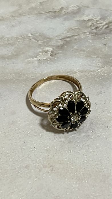 Продам кольцо золото 585 проба