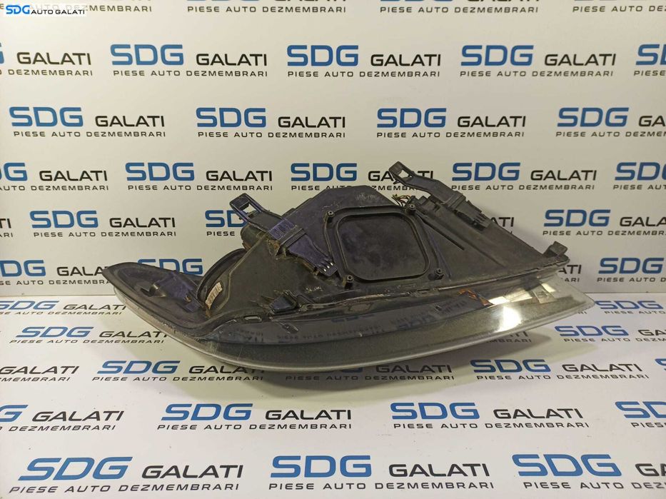 Far Stanga FARA Xenon Ford Focus 2 FL Facelift 2007 - 2011 Cod 8M51-13W030-DE [L1742]