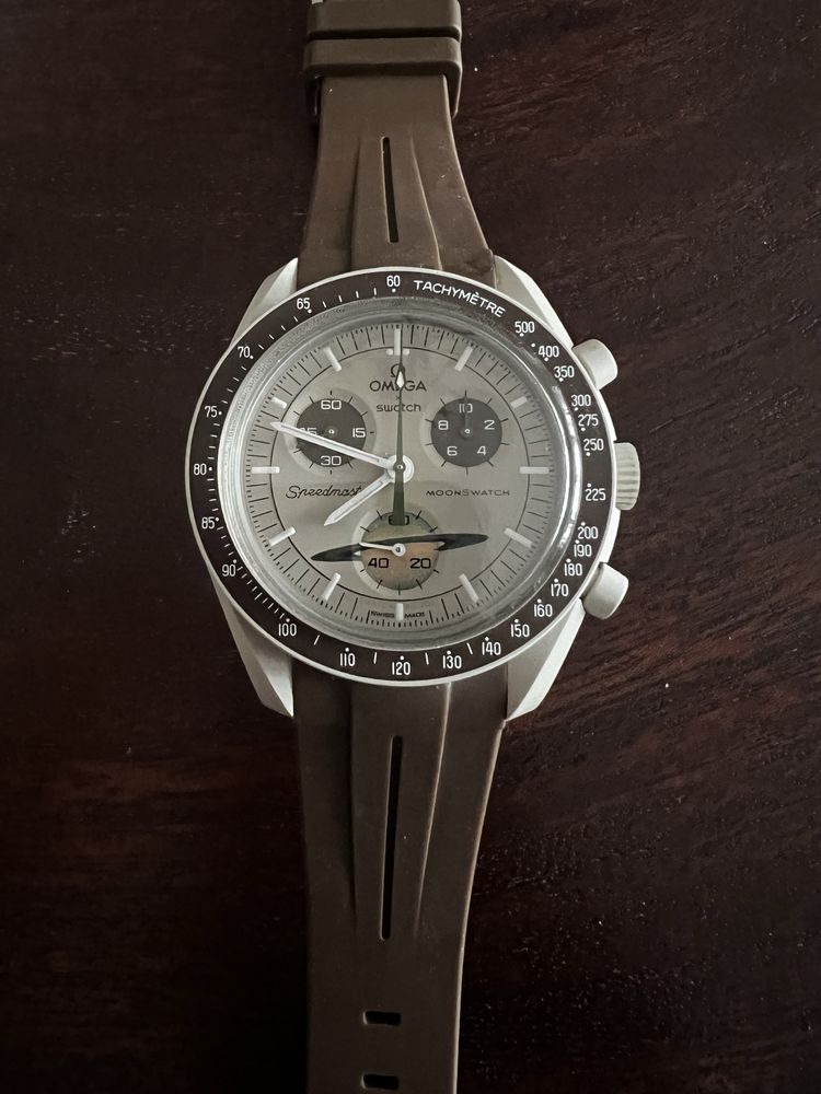 Omega x Moonswatch Saturn оригинален часовник + допълнителна каишка