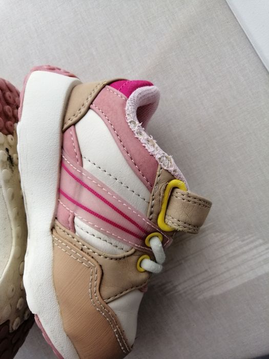 Маратонки за бебе момиче Mayoral