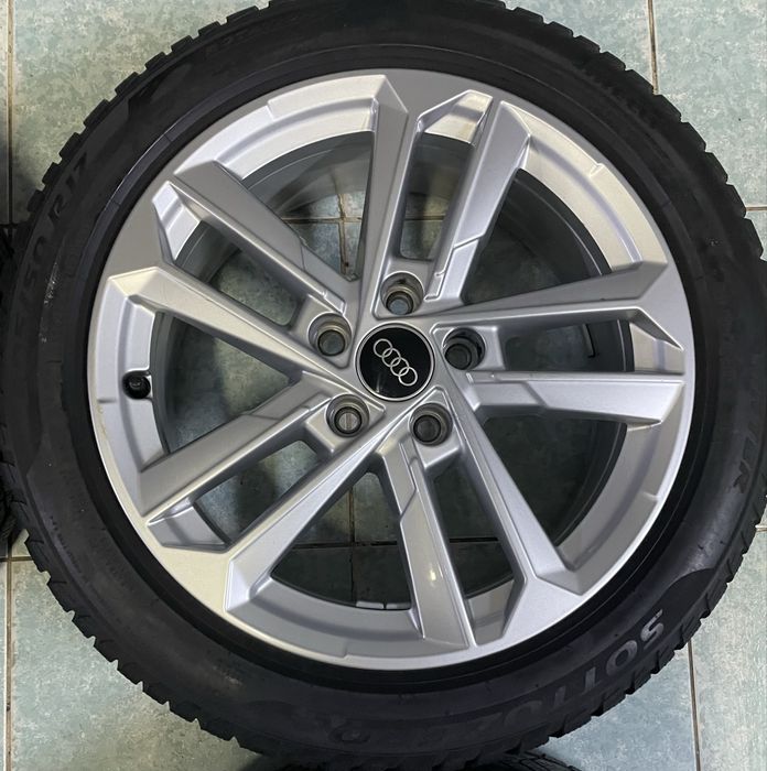 Jante aliaj R17 originale AUDI A3 205/50/17 Pirelli iarna
