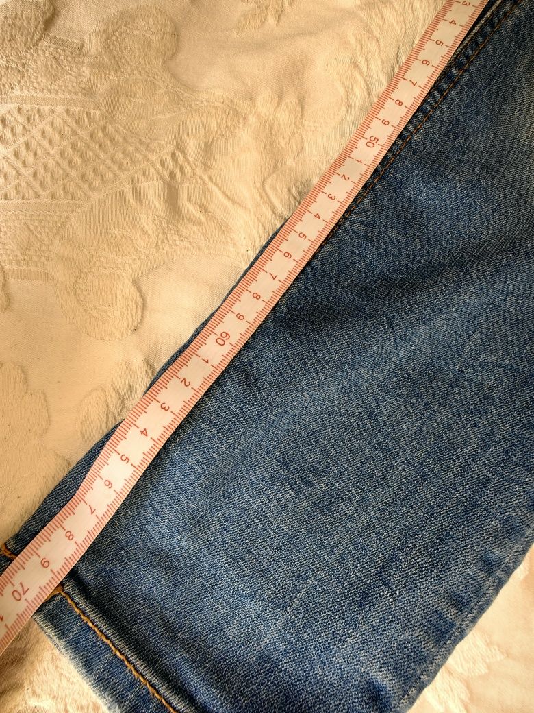 Дънки Zara с флорална бродерия номер 40 эластични