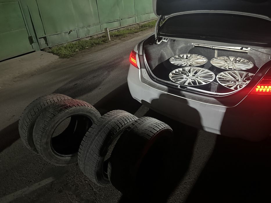 Диски камри 70 r17 в отличном состояние