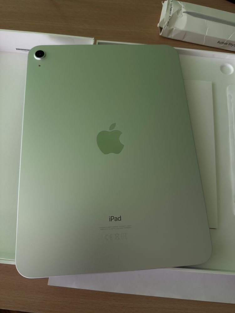 Apple iPad 10th Gen(2022) 64GB Silver Wi-fi таблет