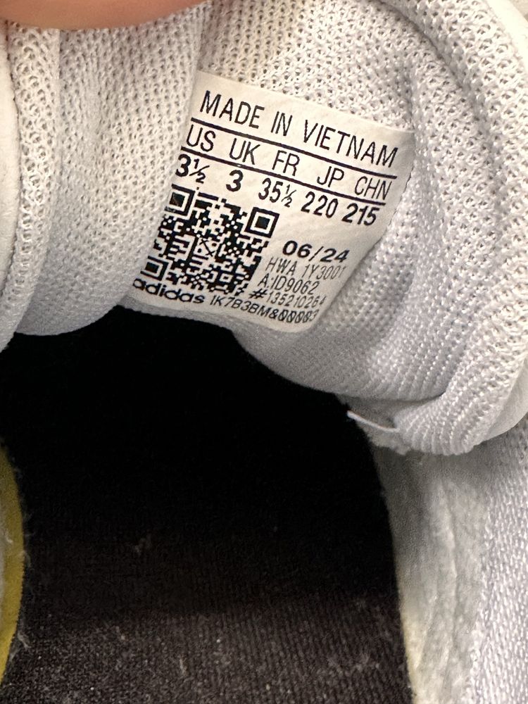 Nike,adidas 35,5