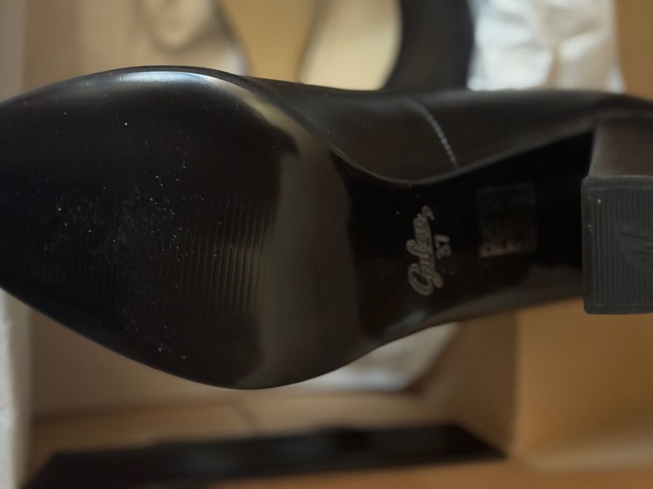 Pantofi GUBAN piele negru 37