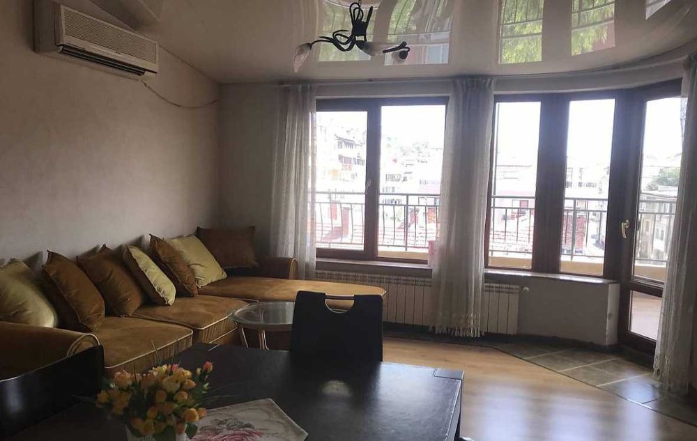 Дава се под наем Многостаен апартамент в Бургас, Център - 150 кв.м за 280.5 € - Снимка #11