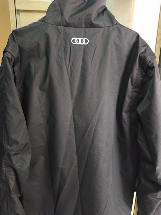 Оригинално клубно яке Ауди S line.