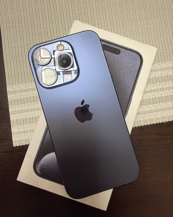 iPhone 15 Pro 128 GB Blue Titanium