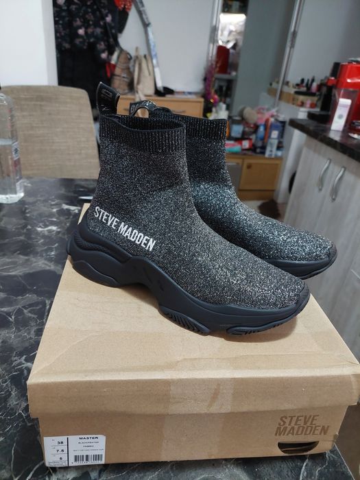 Vând ghete Steve Madden nr 38