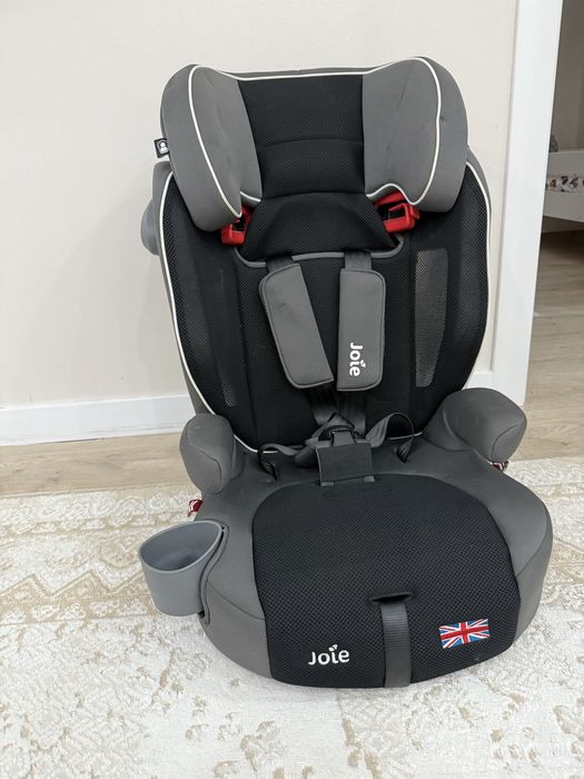 Продам автокресло универсал