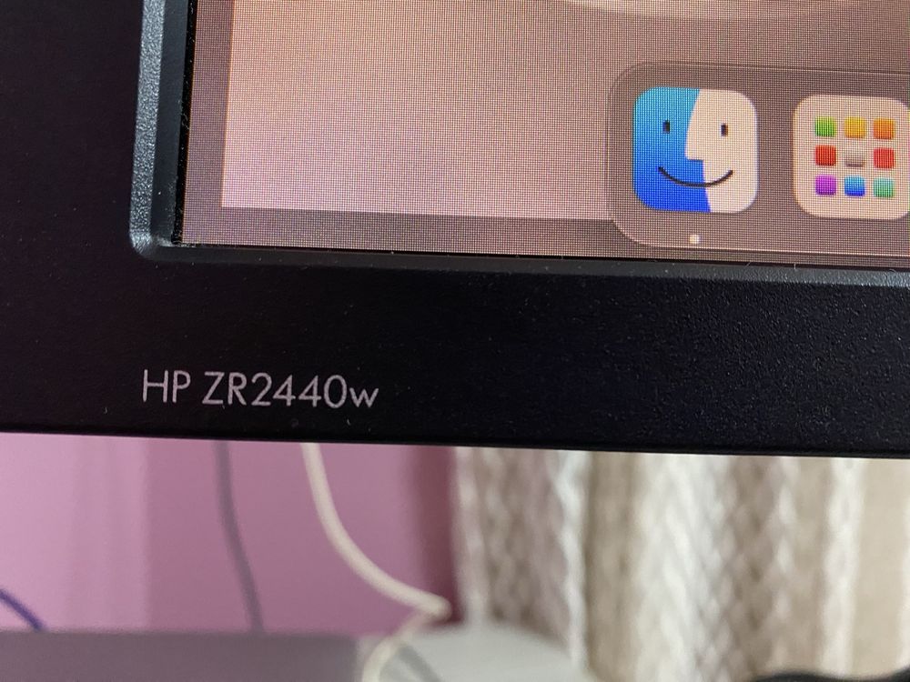 Монитор HP ZR2440w 24 дюйма