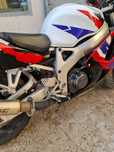 Honda cbr 919 fireblade