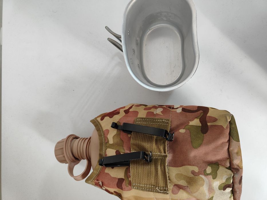 Продам фляжку пластмассовая