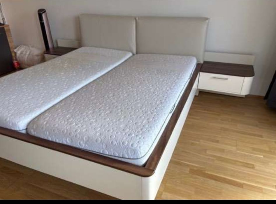 Pat cu lazi pentru depozitare