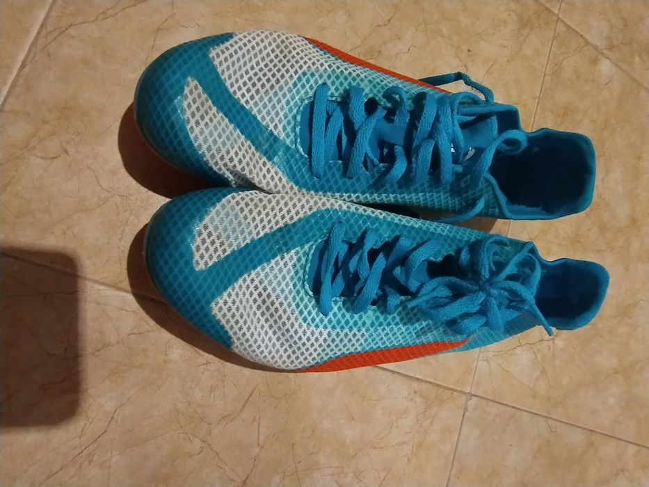 Шпайкове за лека атлетика